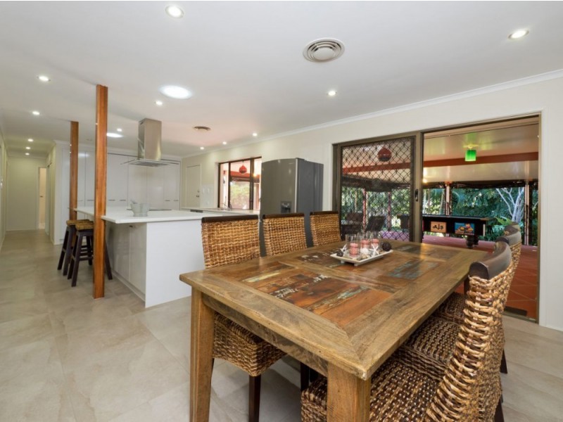 10 Blackthorn Crescent, Shailer Park QLD 4128