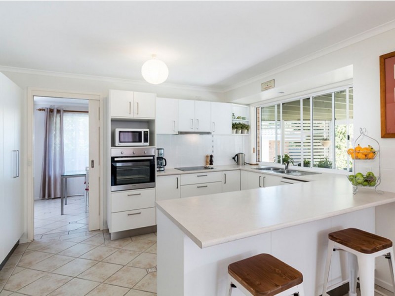 4 Warnambul Road, Shailer Park QLD 4128
