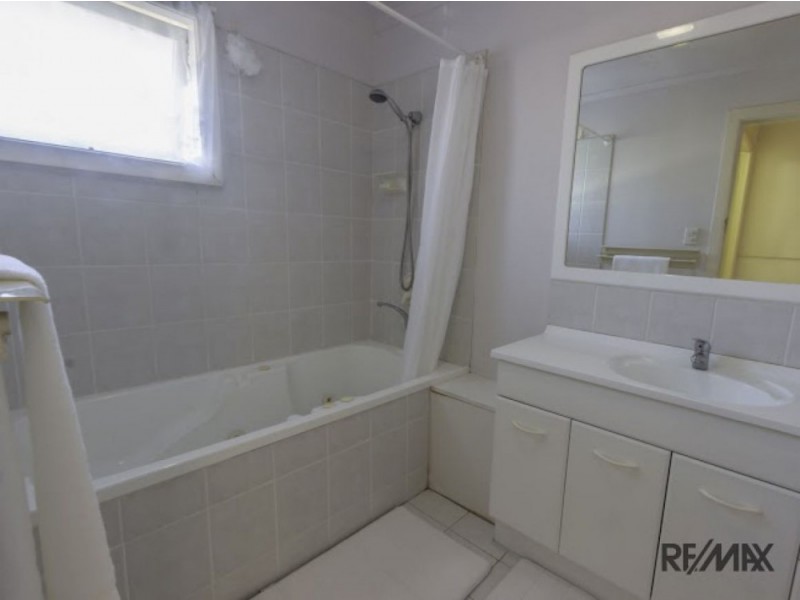 9 Merring Street, Oxley QLD 4075