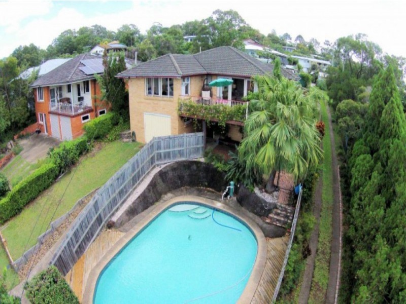 9 Merring Street, Oxley QLD 4075