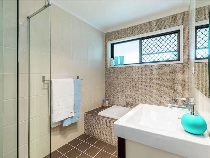 12 Warnambul Road, Shailer Park QLD 4128