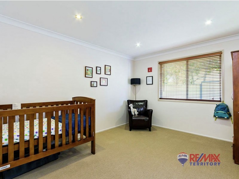 54 Lobelia Ave, Daisy Hill QLD 4127
