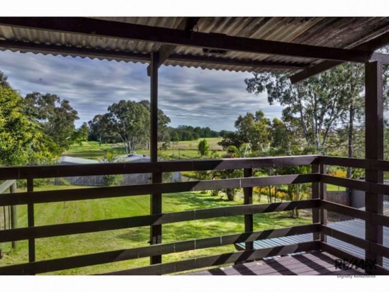 15 Danyenah Street, Loganholme QLD 4129