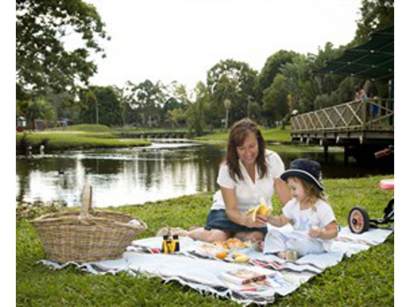 3 Elizabeth Place, Cornubia QLD 4130