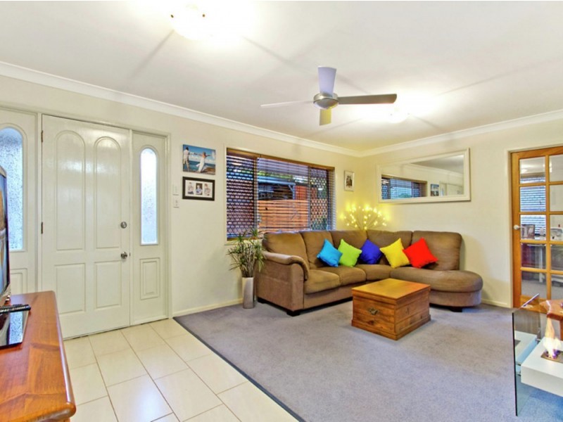 8 Truman Crescent, Slacks Creek QLD 4127