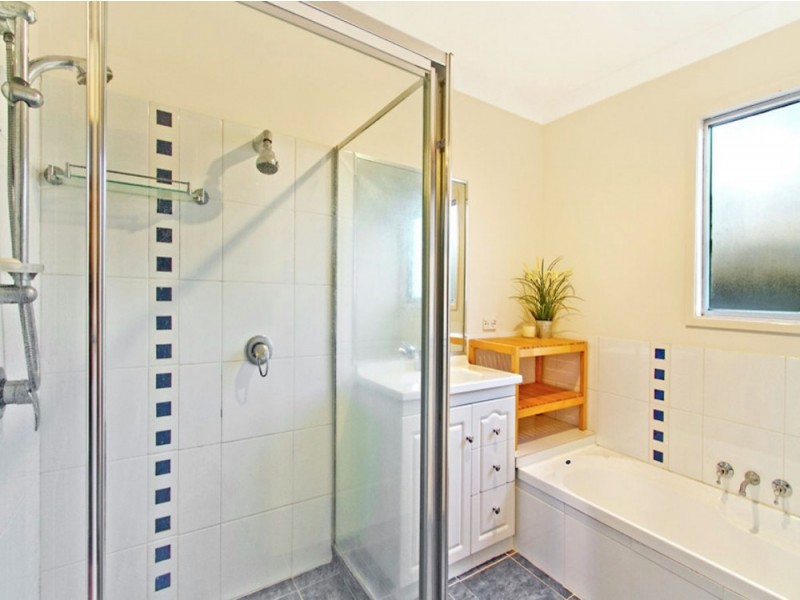 8 Truman Crescent, Slacks Creek QLD 4127