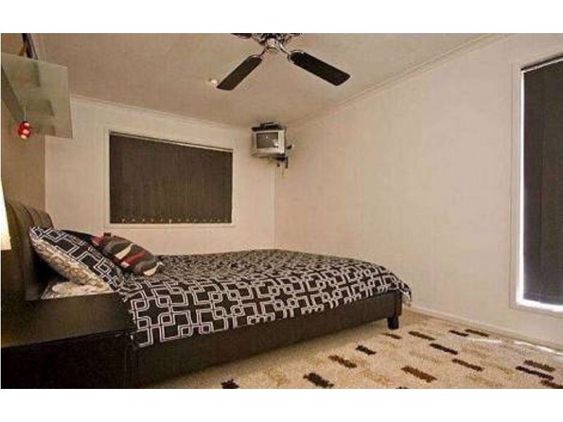 9 French Street, Eagleby QLD 4207