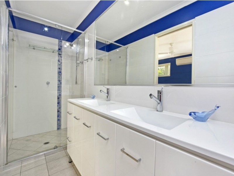 2 SEERS COURT, Shailer Park QLD 4128