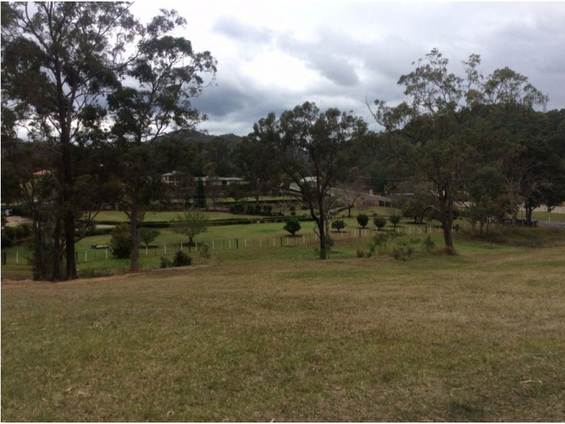 261 Clagiraba Road, Mount Nathan QLD 4211