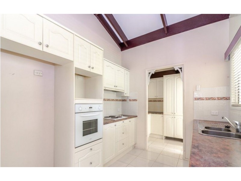 40 Omar  St, Woodridge QLD 4114