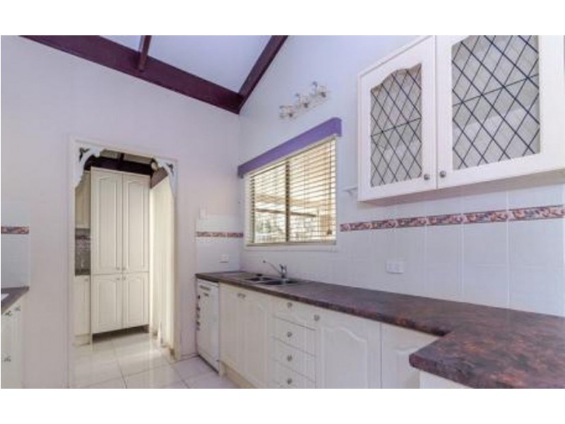 40 Omar  St, Woodridge QLD 4114