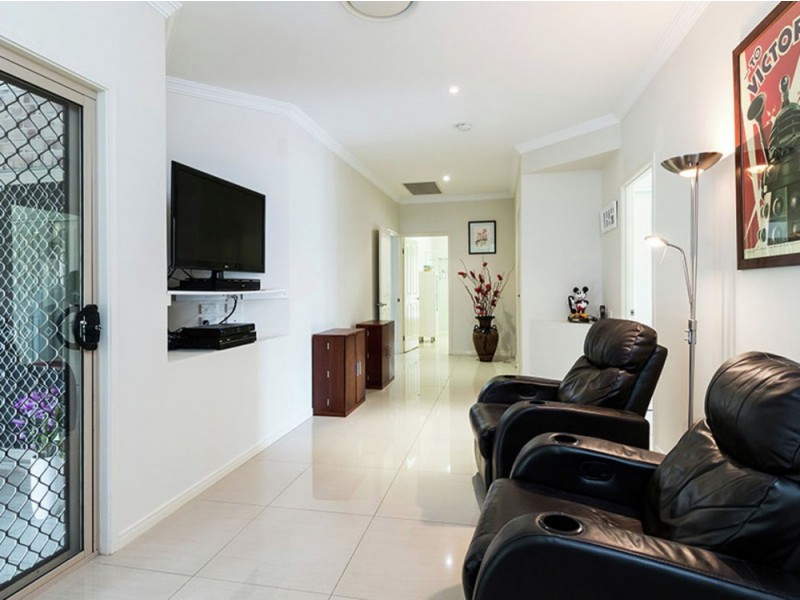 103 Shailer road, Shailer Park QLD 4128