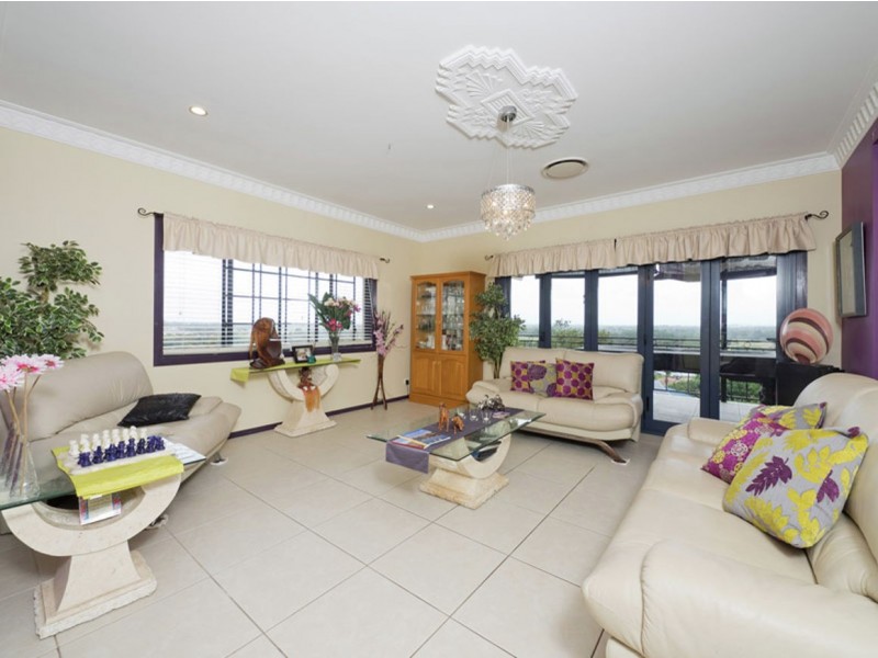 16 Sundar Crescent, Tanah Merah QLD 4128