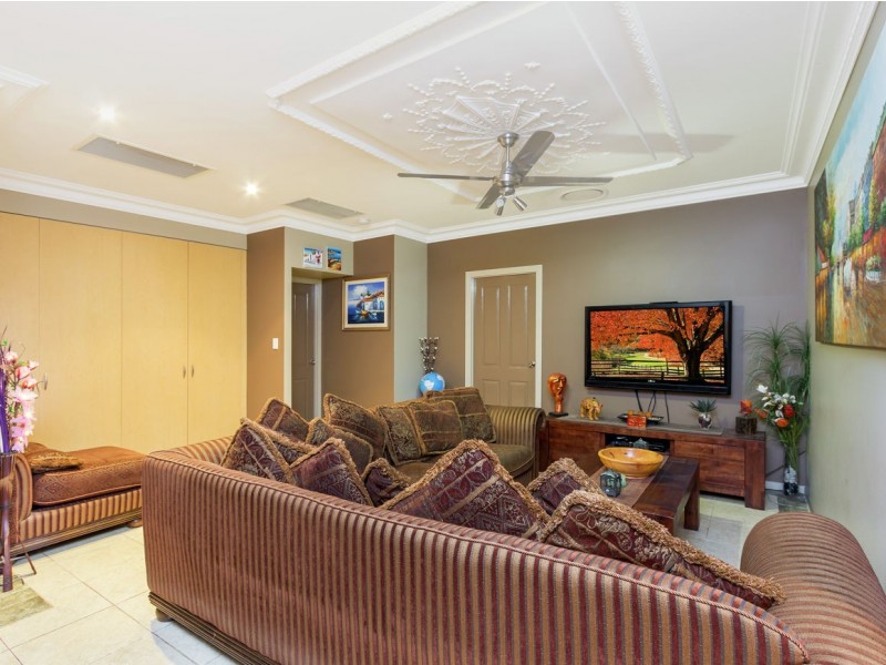 16 Sundar Crescent, Tanah Merah QLD 4128