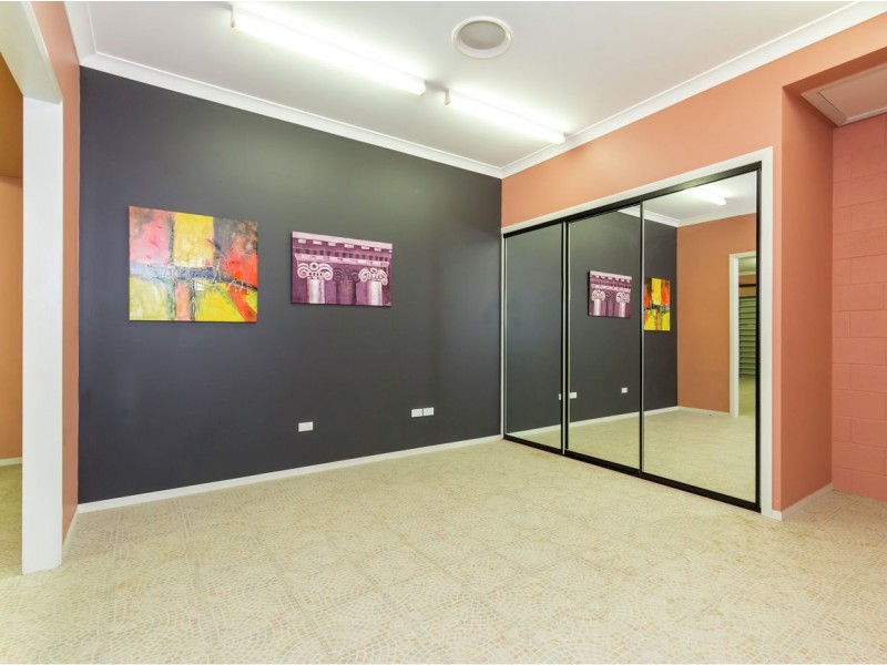 16 Sundar Crescent, Tanah Merah QLD 4128