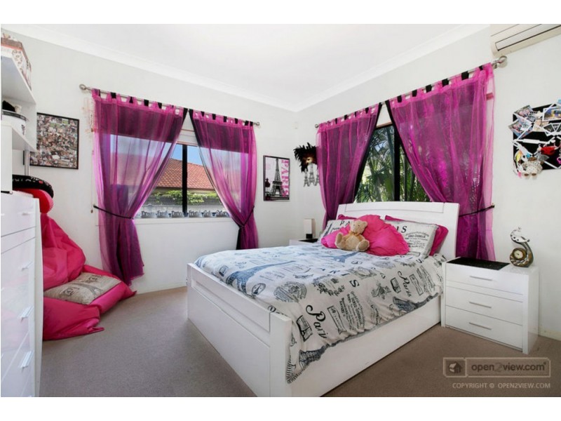 8 St Ives Court, Redland Bay QLD 4165