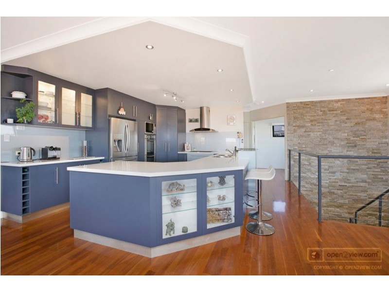 8 St Ives Court, Redland Bay QLD 4165