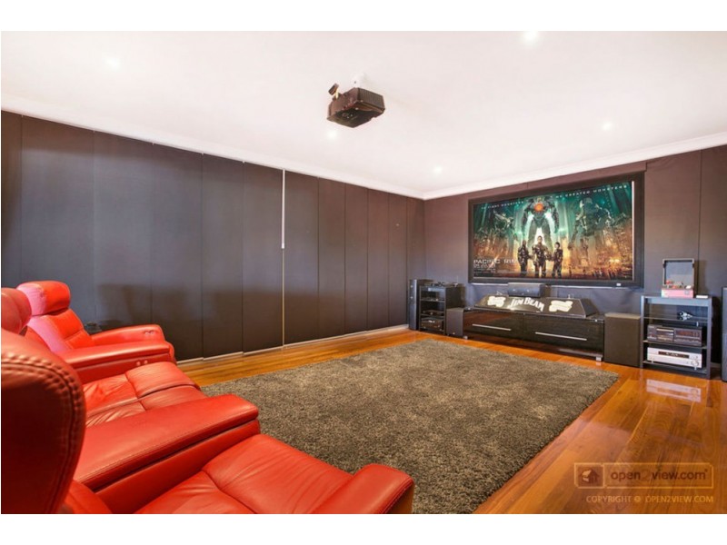 8 St Ives Court, Redland Bay QLD 4165