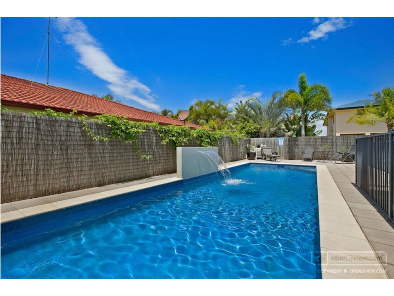 8 St Ives Court, Redland Bay QLD 4165
