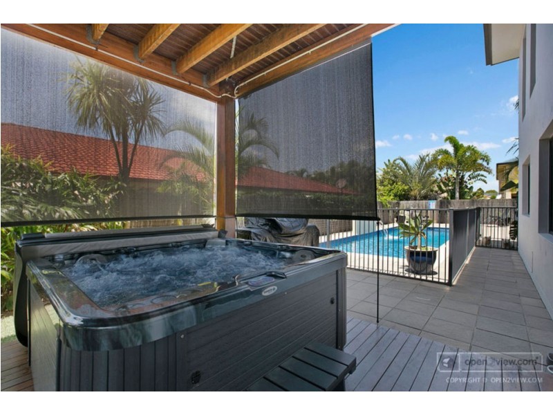 8 St Ives Court, Redland Bay QLD 4165