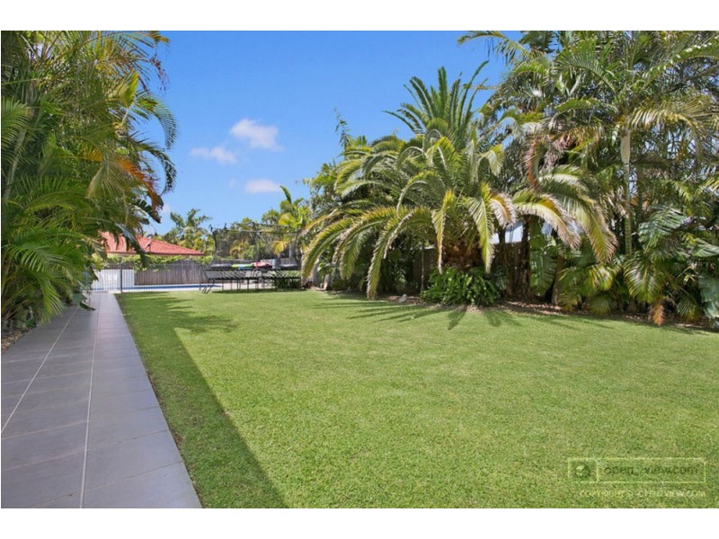 8 St Ives Court, Redland Bay QLD 4165