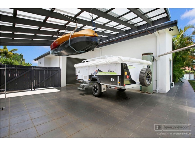 8 St Ives Court, Redland Bay QLD 4165