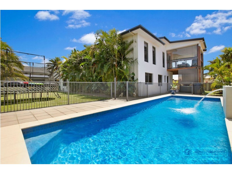8 St Ives Court, Redland Bay QLD 4165