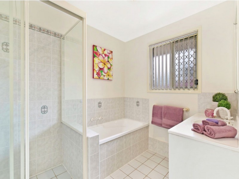 30 WILLIAM NIXON WAY, Edens Landing QLD 4207