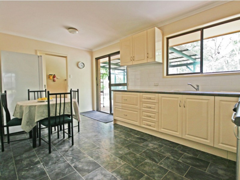 10 Cory Ct, Tanah Merah QLD 4128