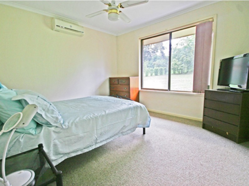 10 Cory Ct, Tanah Merah QLD 4128