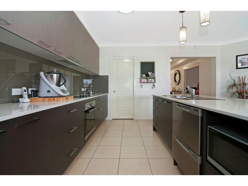 16 Poplin Place, Mount Cotton QLD 4165