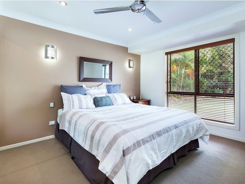 15 Sherwood Crescent, Daisy Hill QLD 4127