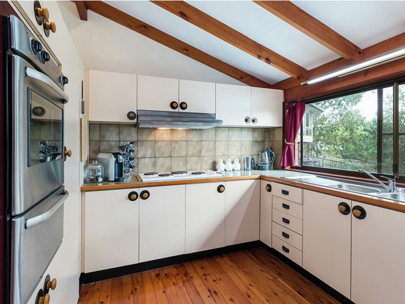 11 Forest Street, Daisy Hill QLD 4127