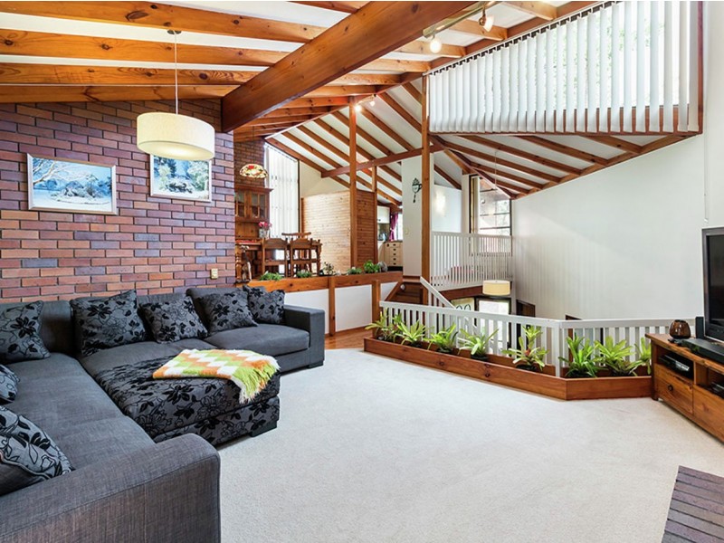 11 Forest Street, Daisy Hill QLD 4127