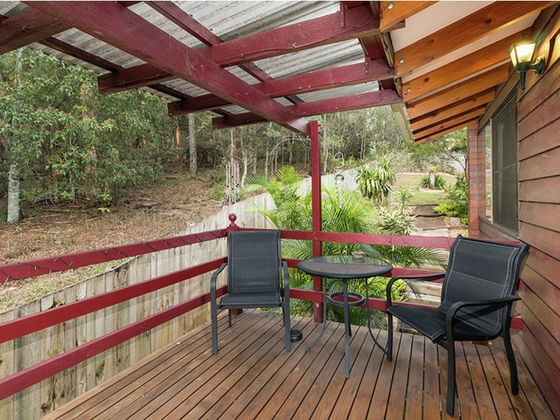 11 Forest Street, Daisy Hill QLD 4127