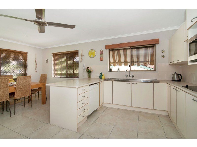 30 Caloola Drive, Springwood QLD 4127