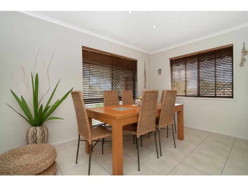 30 Caloola Drive, Springwood QLD 4127