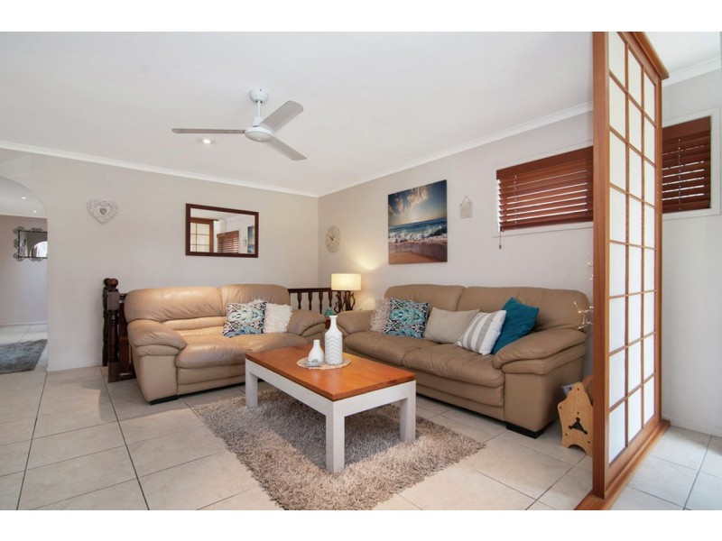 30 Caloola Drive, Springwood QLD 4127