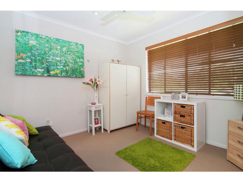 30 Caloola Drive, Springwood QLD 4127