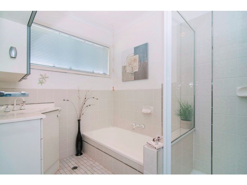 30 Caloola Drive, Springwood QLD 4127