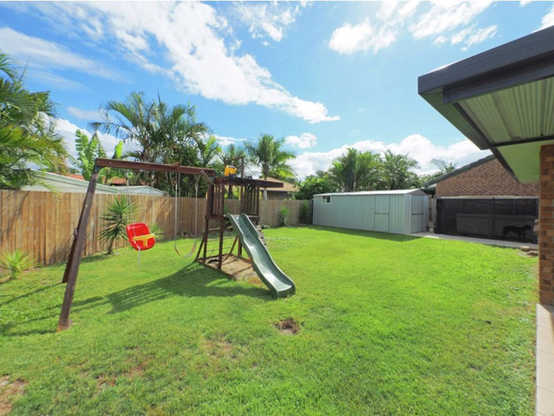 4 River Oak Place, Loganholme QLD 4129
