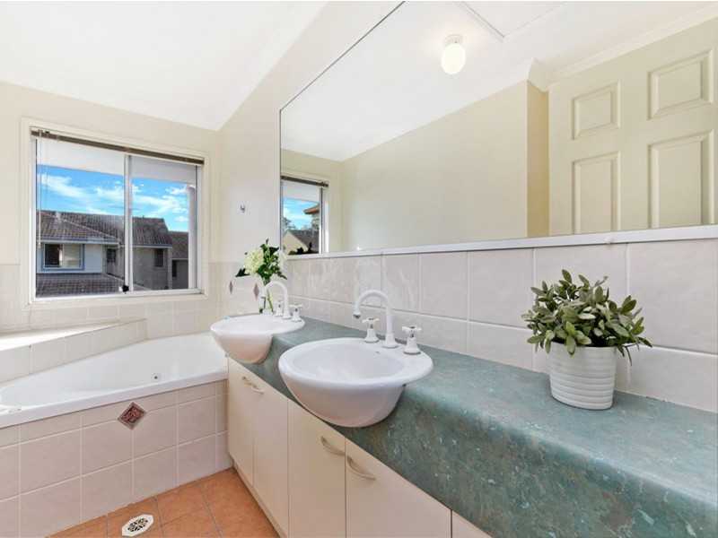 28/8 Peninsula Avenue, Cornubia QLD 4130