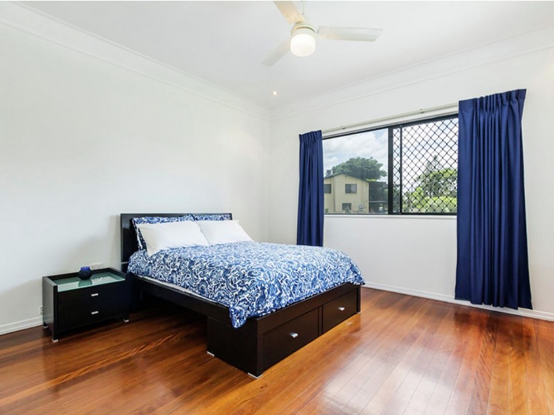 8 Omaru St, Loganholme QLD 4129