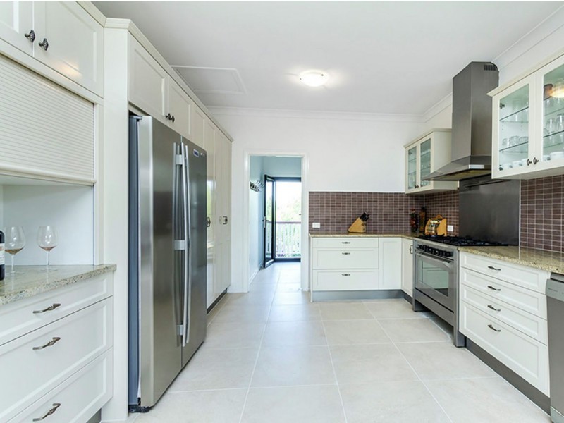 8 Omaru St, Loganholme QLD 4129