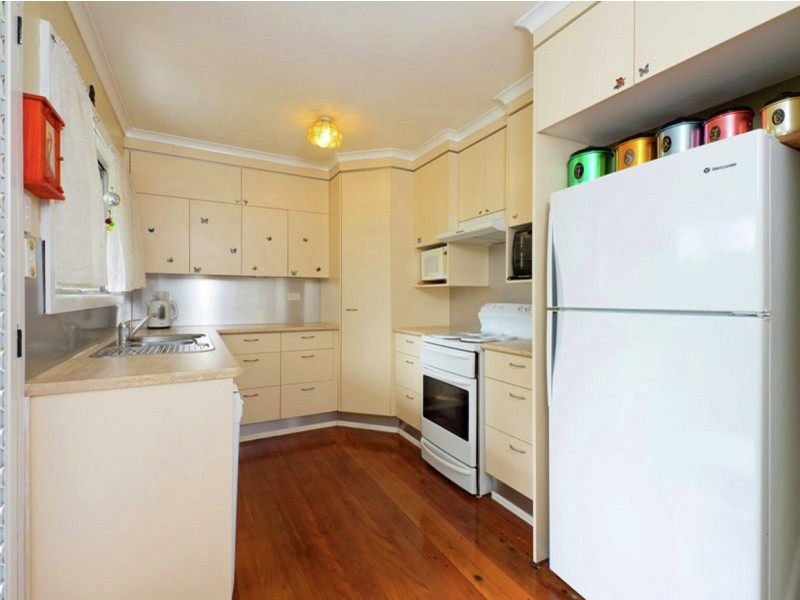 13 Fritz St, Loganlea QLD 4131
