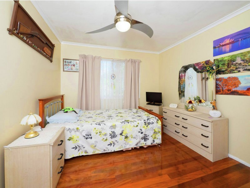 13 Fritz St, Loganlea QLD 4131