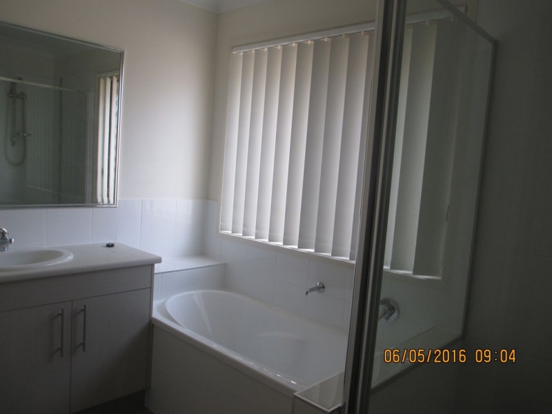 11 Haig rd, Loganlea QLD 4131