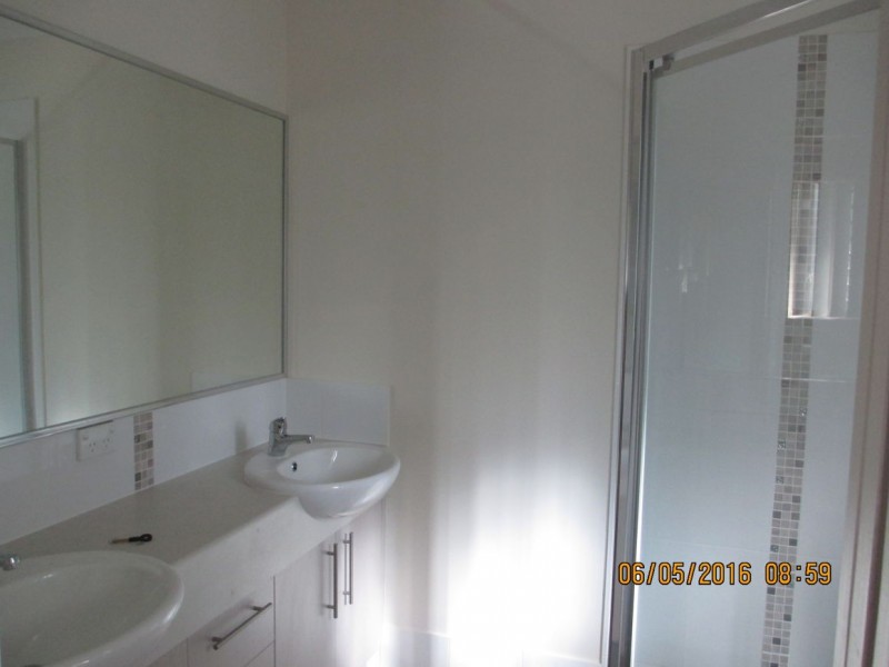 11 Haig rd, Loganlea QLD 4131
