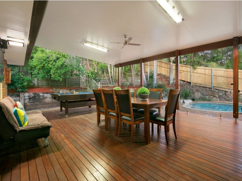 70 Pohon Drive, Tanah Merah QLD 4128