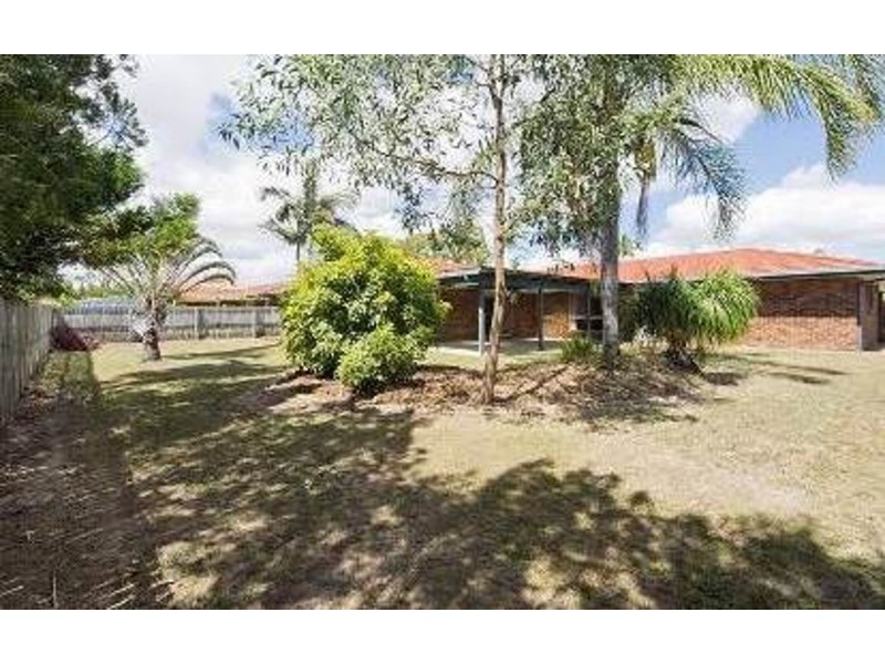8 Jay Court, Redland Bay QLD 4165